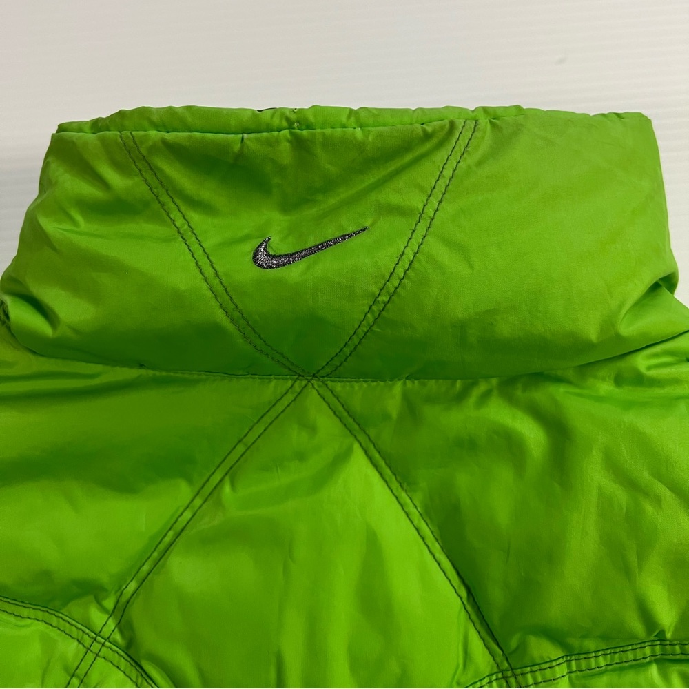 Nike Reversible Vest - Picture 6 of 7